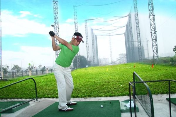 Thảm tập golf giúp bạn chơi golf chuyên nghiệp hơn.