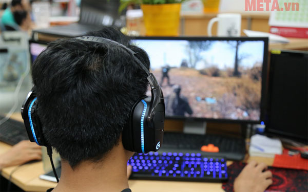 Tai nghe chơi game chụp tai Logitech G633 Artemis Spectrum