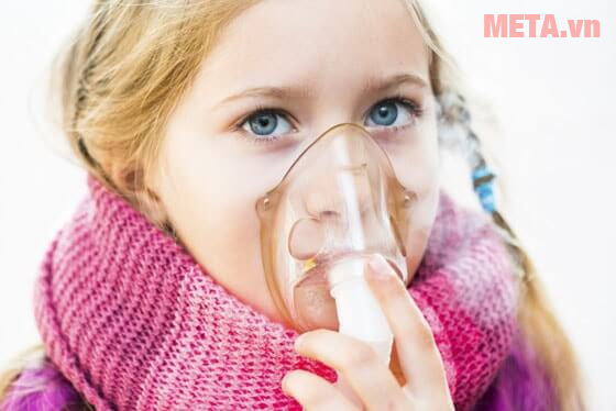 Sử dụng máy xông mũi cho bé dễ chịu và chóng khỏi bệnh hơn