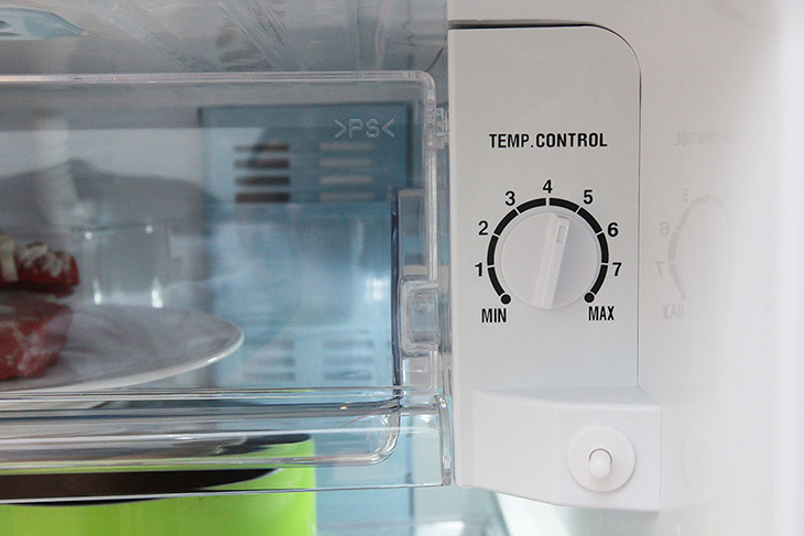 Nên chỉnh nhiệt độ tủ lạnh về mức thấp nhất