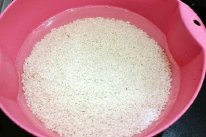 Nên ngâm gạo từ 7 - 8 giờ